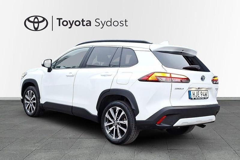 Begagnad Toyota Corolla Cross 200 HK (147 kW) 2022 Vit SUV