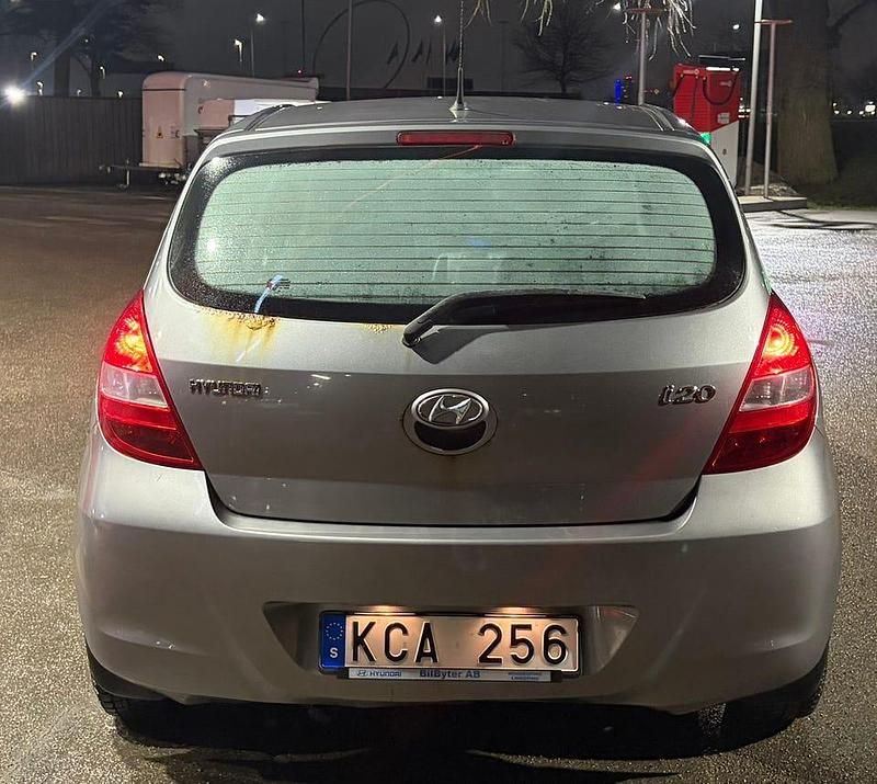 Begagnad Hyundai i20 77 HK (56 kW) 2012 Halvkombi