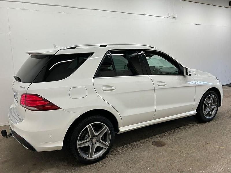Begagnad Mercedes GLE250 AMG 204 HK (150 kW) 2016 Vit SUV