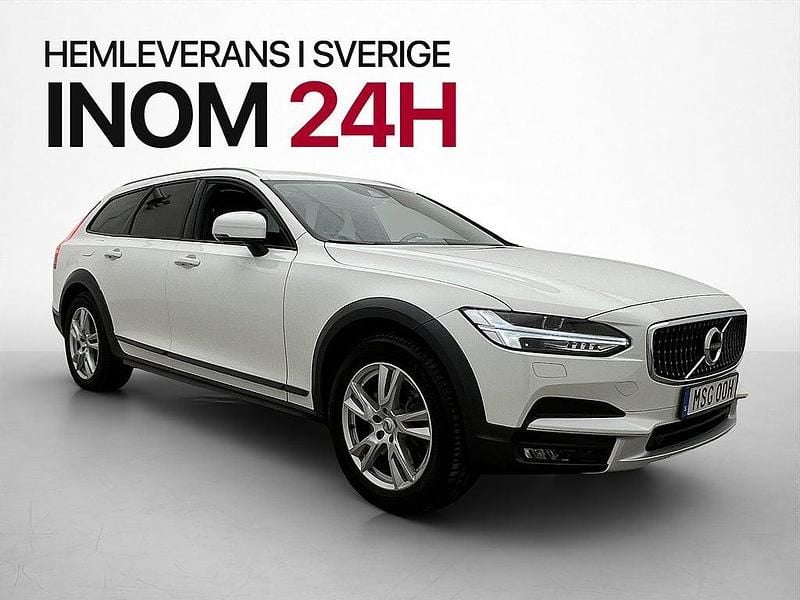 Begagnad Volvo V90 CC 190 HK (139 kW) 2020 Vit Kombi