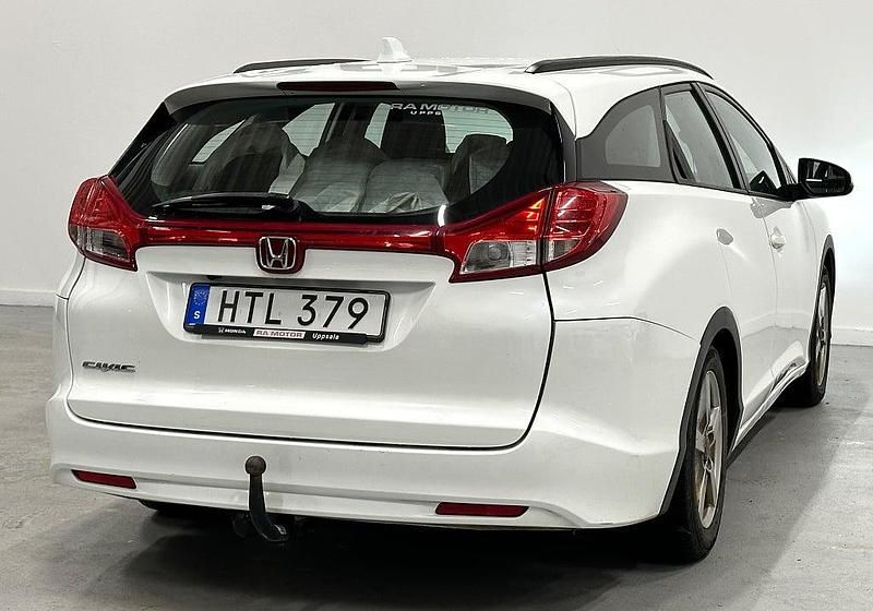 Begagnad Honda Civic 141 HK (103 kW) 2015 Vit Kombi