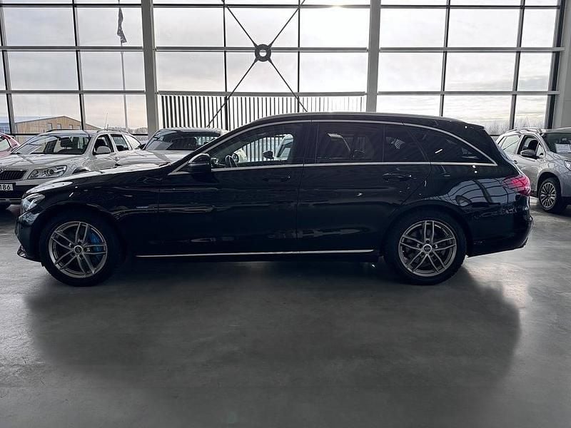 Begagnad Mercedes C350e Avantgarde 211 HK (155 kW) 2016 Svart Kombi