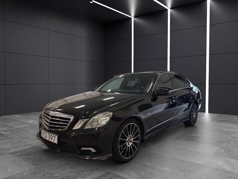 Svart Begagnad 2009 Mercedes E200 AMG Sedan | 139 900 kr (Dyr) - Bild 1/4