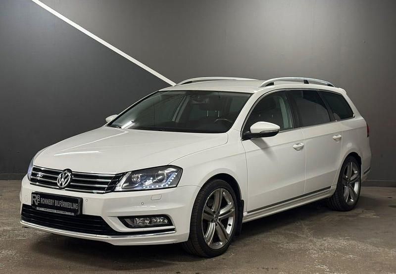 Vit Begagnad 2013 VW Passat GT Kombi | 129 900 kr (Dyr) - Bild 1/4