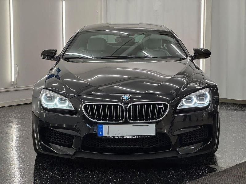 Begagnad BMW M6 561 HK (412 kW) 2018 Svart Sportkupé