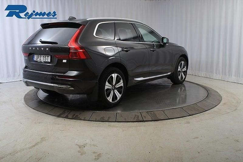 Begagnad Volvo XC60 Plus 455 HK (334 kW) 2022 Grå SUV