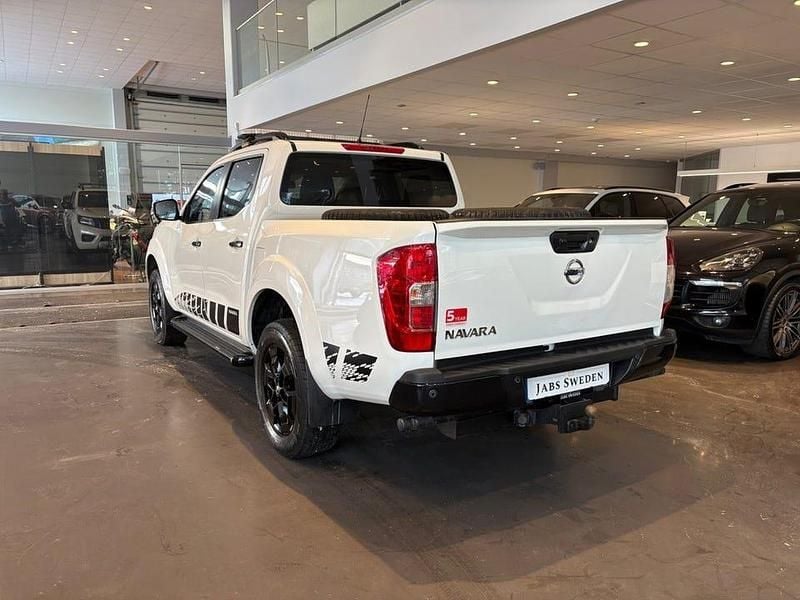 Begagnad Nissan Navara N-Guard 190 HK (139 kW) 2021 Vit metallic Pickup