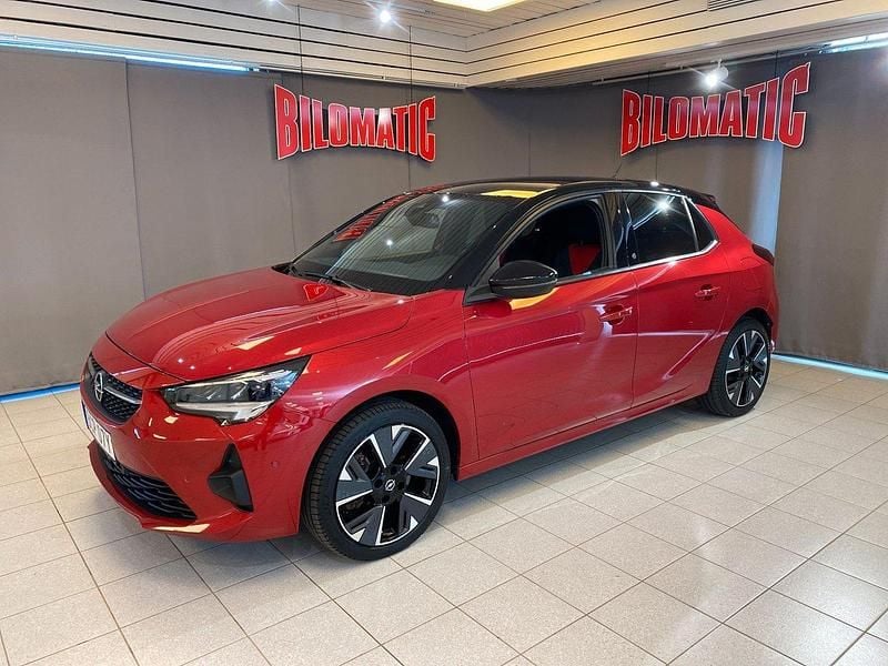 Röd Begagnad 2022 Opel Corsa-e Halvkombi | 172 500 kr (Superpris) - Bild 1/4