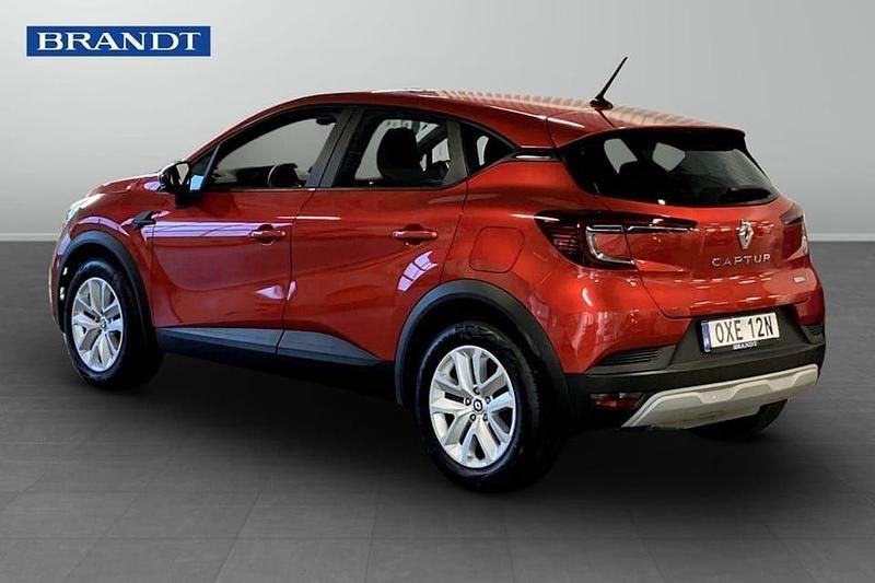Begagnad Renault Captur Zen 162 HK (119 kW) 2022 Röd SUV