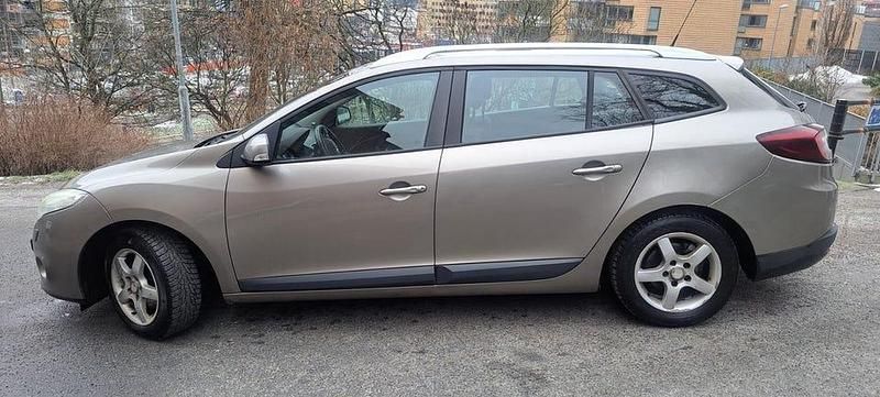 Begagnad Renault Mégane III 110 HK (80 kW) 2010 Brun