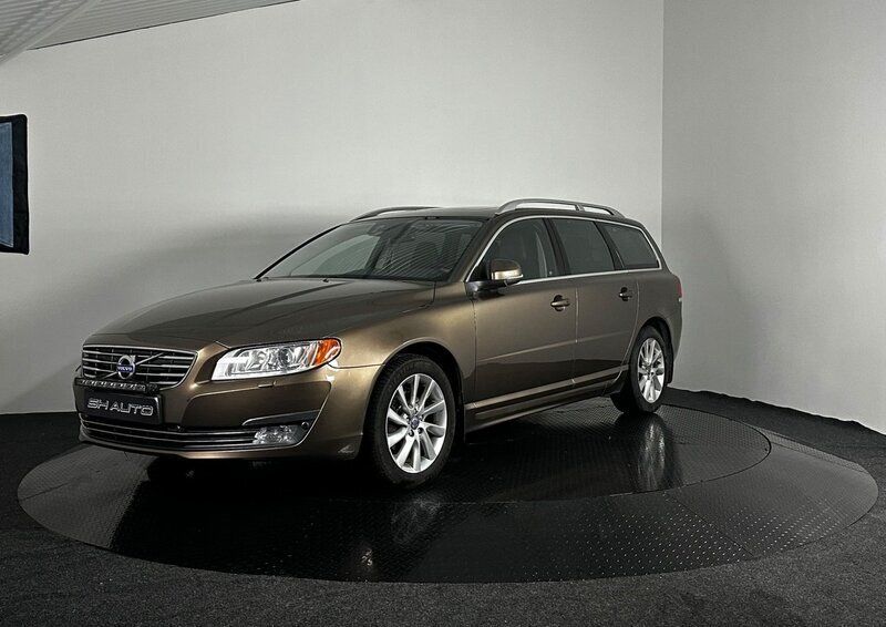 Brun Begagnad 2014 Volvo V70 Summum Kombi | 154 900 kr (Lite dyr) - Bild 1/4