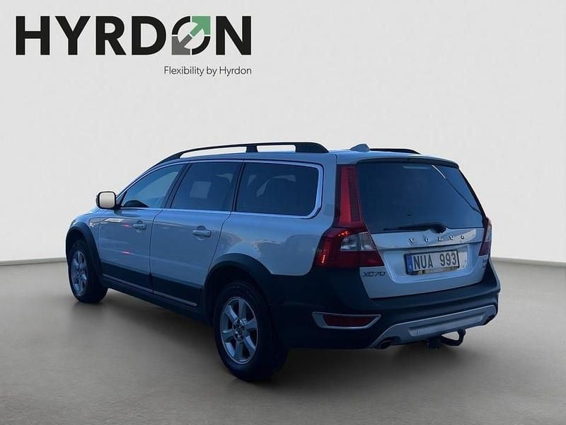 Begagnad Volvo XC70 Momentum 163 HK (119 kW) 2011 Vit Kombi