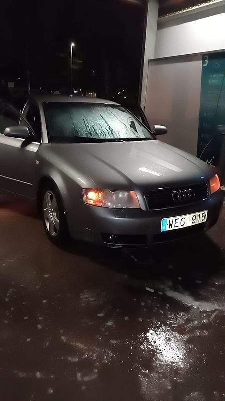 Begagnad 2005 Audi A4 Sedan | 17 000 kr (Bra pris) - Bild 1/3