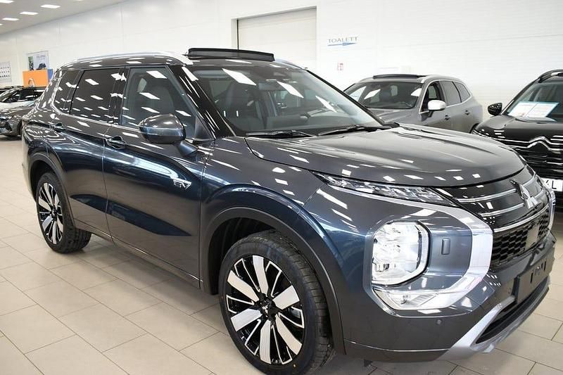 Ny Mitsubishi Outlander Instyle 131 HK (96 kW) 2025 Gråmetallic SUV
