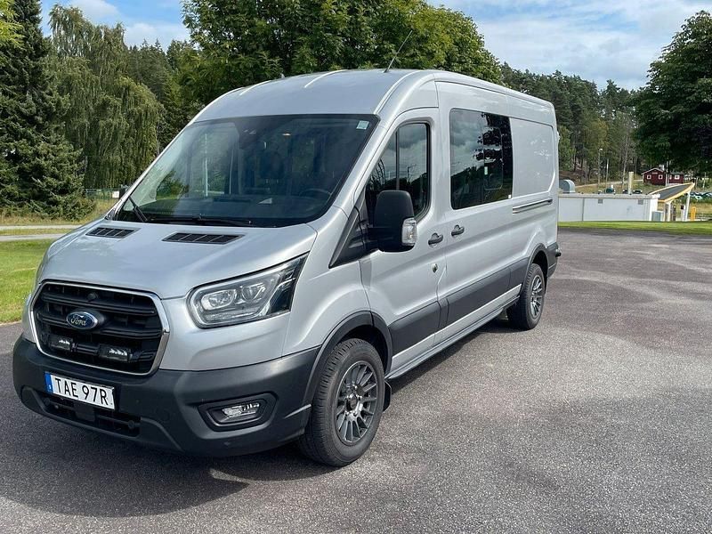 Grå Begagnad 2020 Ford Transit Van | 374 875 kr (Dyr) - Bild 1/4