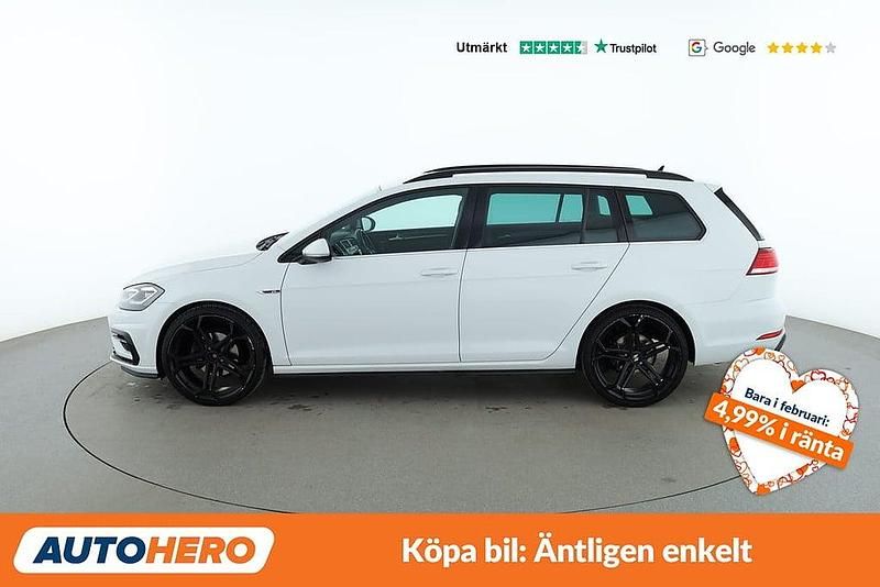 Begagnad VW Golf VIII R-line 150 HK (110 kW) 2019 Vit Kombi