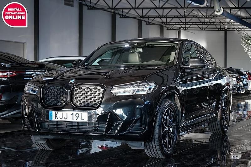 Svart Begagnad 2022 BMW X4 M Sport SUV | 399 900 kr (Superpris) - Bild 1/4