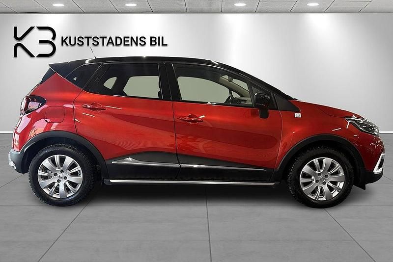 Begagnad Renault Captur 118 HK (86 kW) 2018 Röd SUV