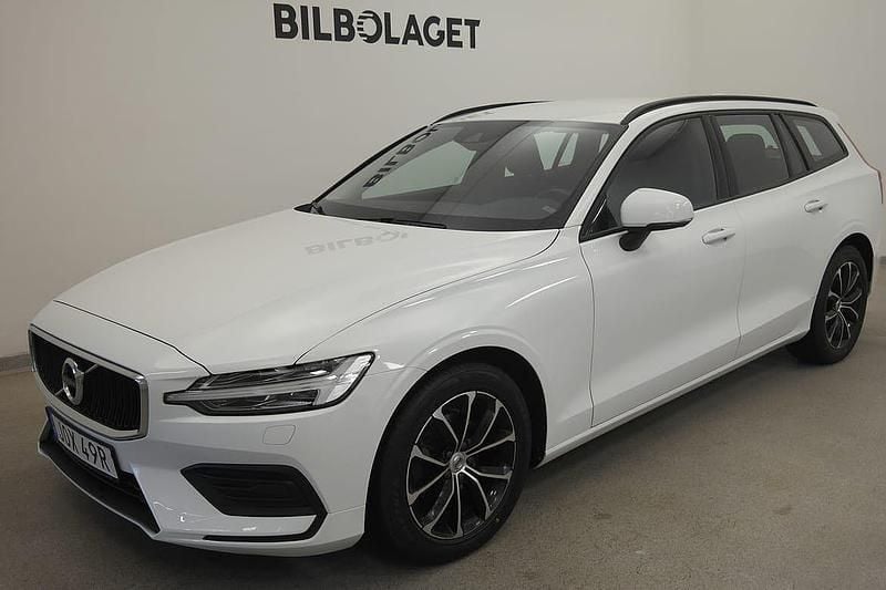 Vit Begagnad 2020 Volvo V60 Momentum Kombi | 194 800 kr (Bra pris) - Bild 1/4