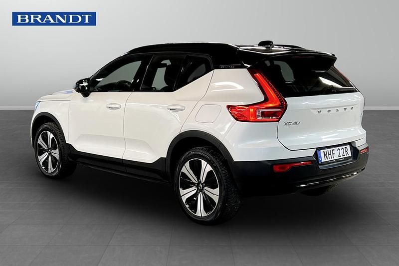 Begagnad Volvo XC40 Single Motor 175 kW (238 HK) 2023 Vit SUV