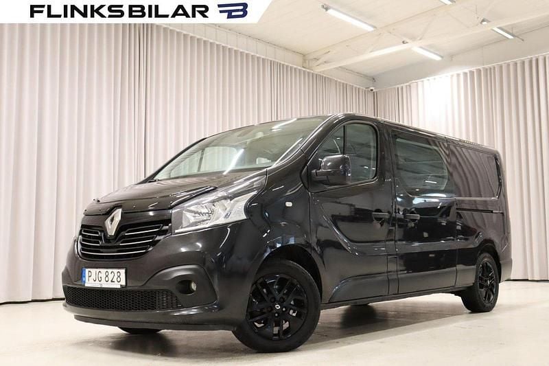 Svart (svart metallic) Begagnad 2017 Renault Trafic Van | 199 900 kr - Bild 1/4
