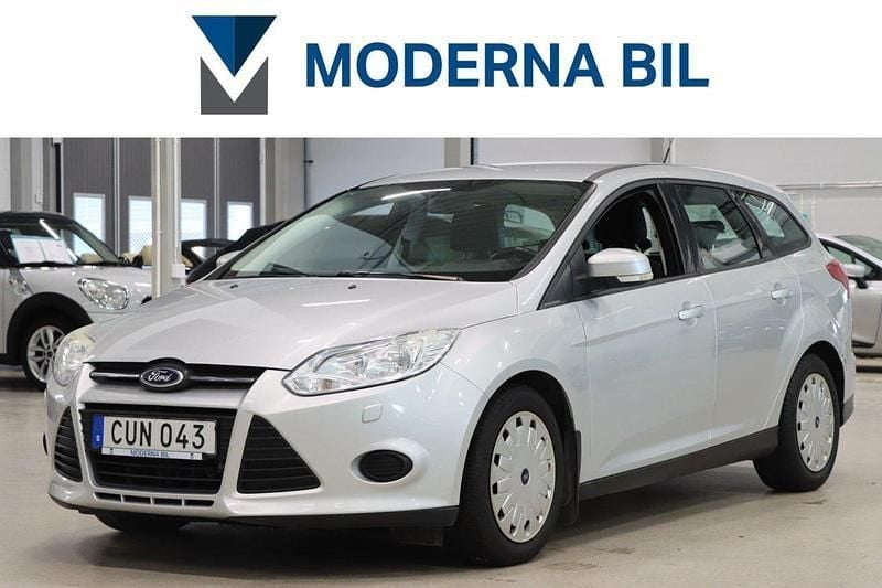 Grå Begagnad 2014 Ford Focus Trend Kombi | 54 900 kr (Marknadspris) - Bild 1/4
