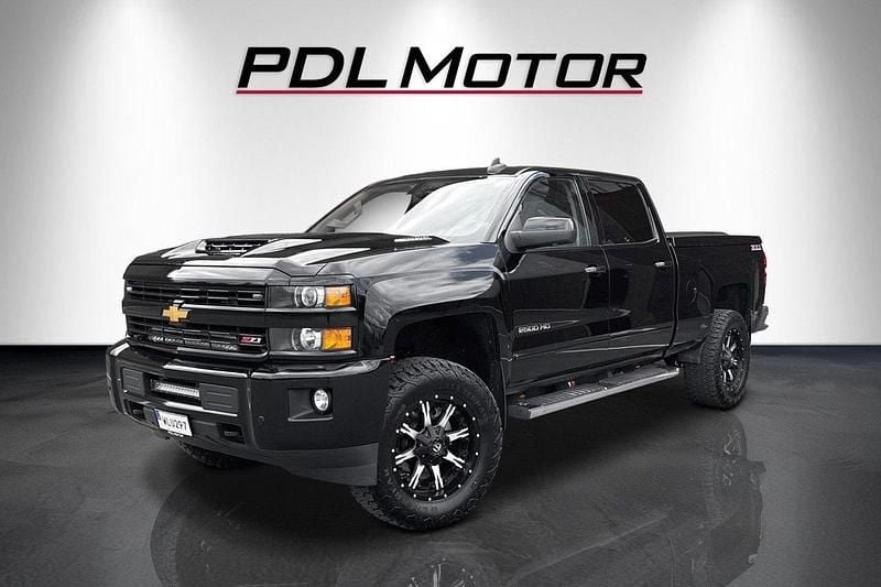 Svart Begagnad 2017 Chevrolet Silverado Van | 729 000 kr (Dyr) - Bild 1/4
