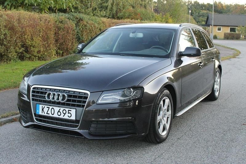 Grå Begagnad 2011 Audi A4 Kombi | 68 500 kr (Bra pris) - Bild 1/4