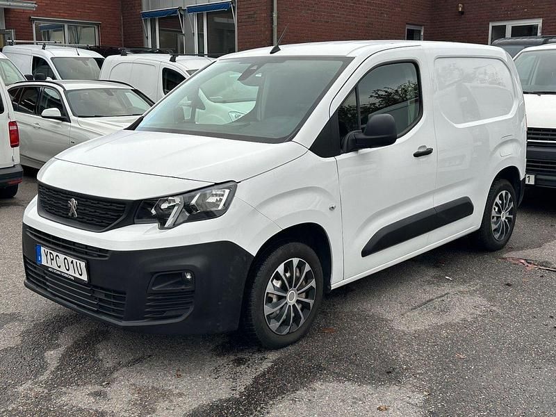 Vit Begagnad 2019 Peugeot Partner Van | 129 000 kr (Superpris) - Bild 1/4
