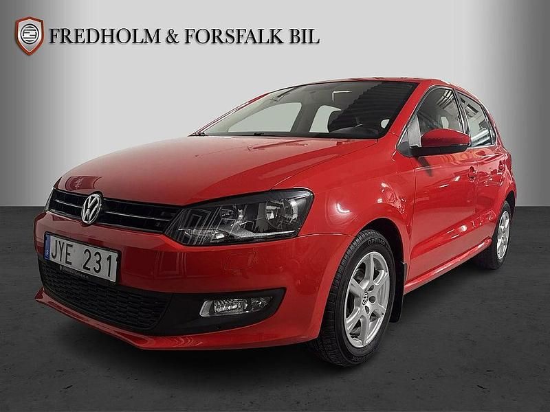 Röd Begagnad 2012 VW Polo Halvkombi | 98 894 kr (Marknadspris) - Bild 1/4