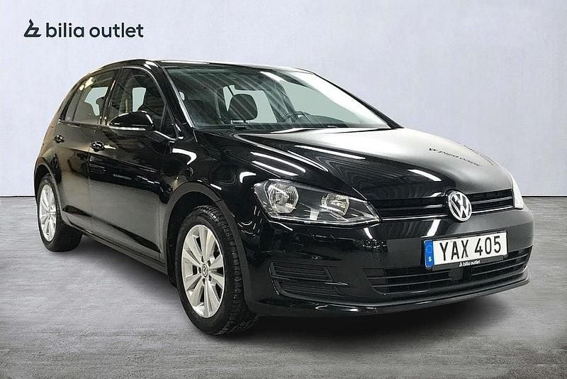 Begagnad VW Golf VII 110 HK (80 kW) 2015 Svart Halvkombi