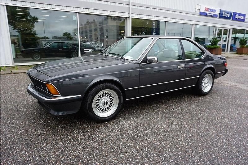 Grå Begagnad 1983 BMW 635 Sportkupé | 149 000 kr - Bild 1/4