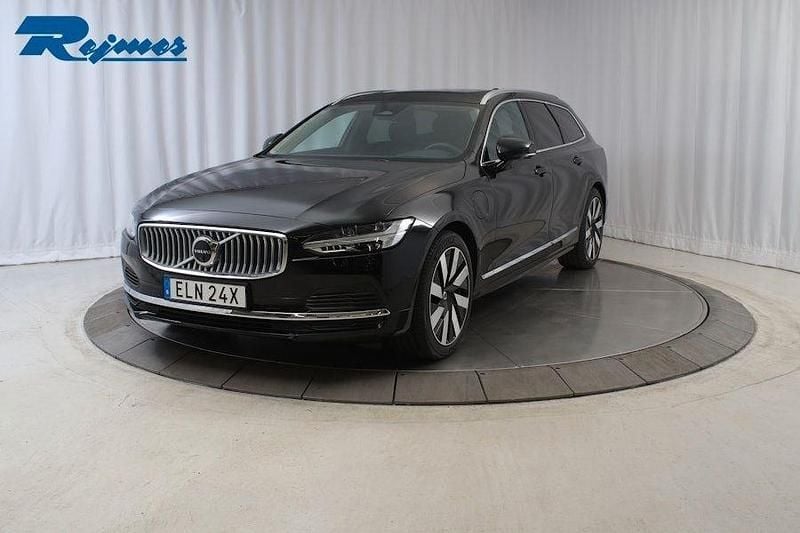Svart Begagnad 2024 Volvo V90 Ultra Kombi | 629 900 kr - Bild 1/4