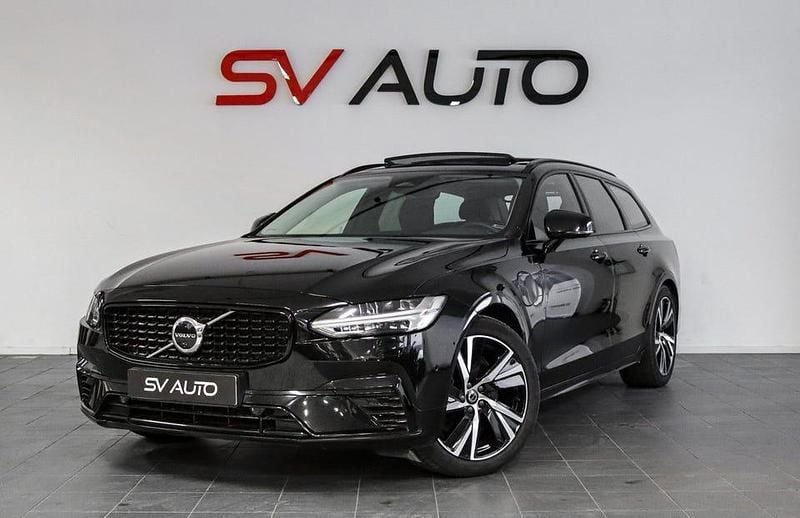 Svart Begagnad 2023 Volvo V90 R-Design Kombi | 444 900 kr (Marknadspris) - Bild 1/4