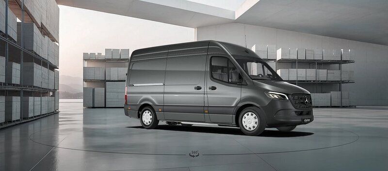 Grå (selenitgrå metallic) Ny 2025 Mercedes E-Sprinter Van | 889 000 kr (Marknadspris) - Bild 1/4
