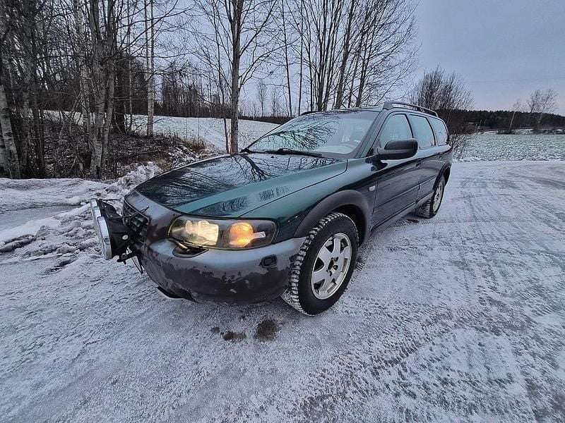 Grönmetallic Begagnad 2003 Volvo XC70 Business Edition Kombi | 34 900 kr (Marknadspris) - Bild 1/4