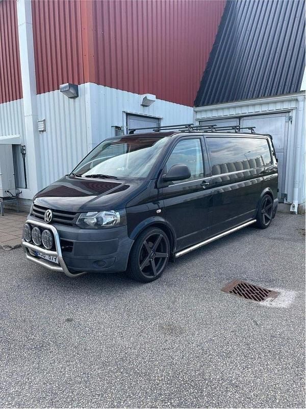 Svart Begagnad 2011 VW T5 Van | 129 500 kr (Dyr) - Bild 1/4
