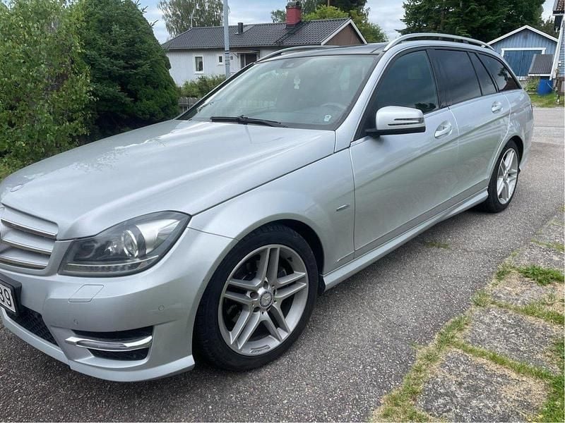 Silver Begagnad 2012 Mercedes C220 AMG Kombi | 95 000 kr (Marknadspris) - Bild 1/4