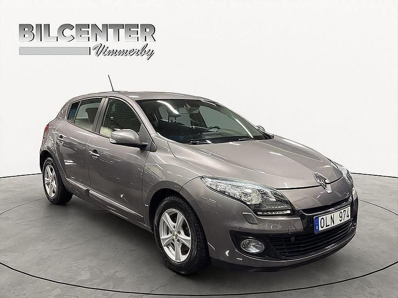 Grå Begagnad 2014 Renault Mégane III Halvkombi | 69 500 kr (Marknadspris) - Bild 1/4