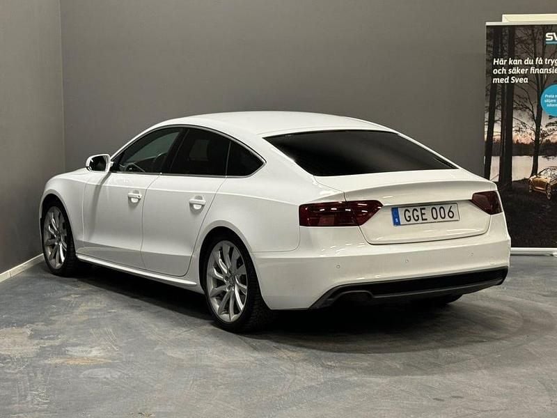 Begagnad Audi A5 Sportback 177 HK (130 kW) 2014 Vit Halvkombi