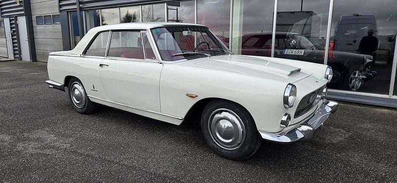 Vit Begagnad 1963 Lancia Flaminia Sportkupé | 129 000 kr - Bild 1/4