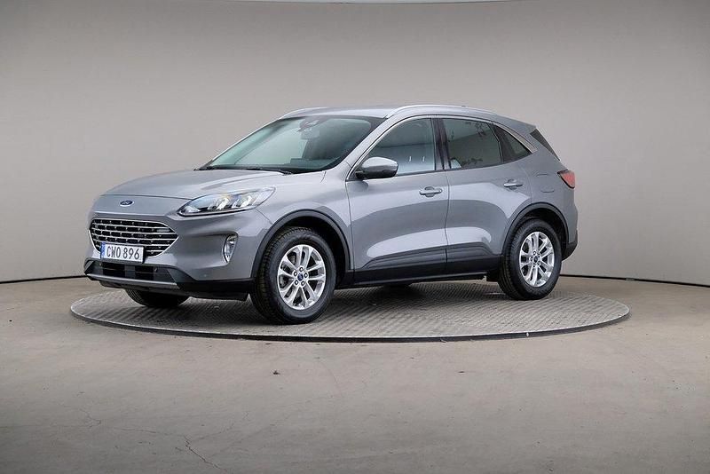Grå Begagnad 2022 Ford Kuga Titanium SUV | 289 000 kr (Marknadspris) - Bild 1/4