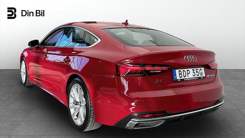 Begagnad Audi A5 Sportback Advanced Plus 245 HK (180 kW) 2020 Tangoröd metallic Halvkombi
