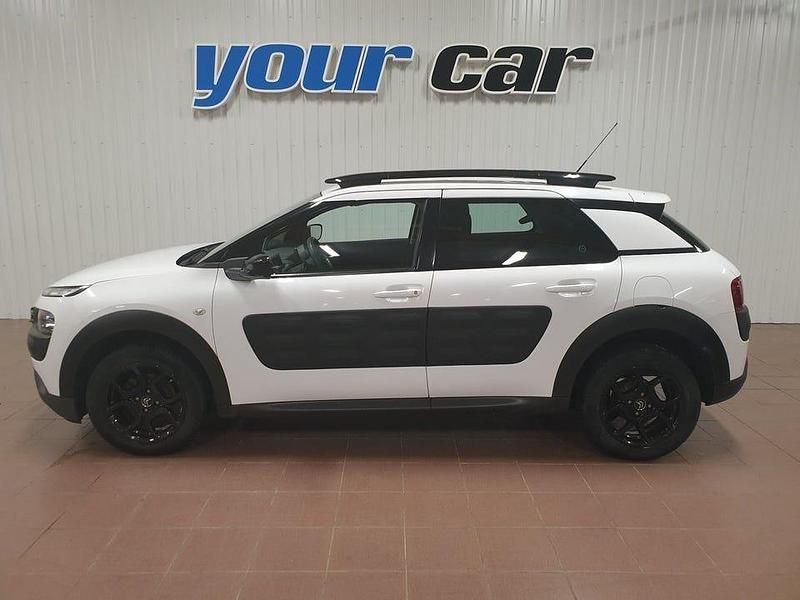 Vit Begagnad 2017 Citroën C4 Cactus Halvkombi | 98 000 kr (Marknadspris) - Bild 1/4