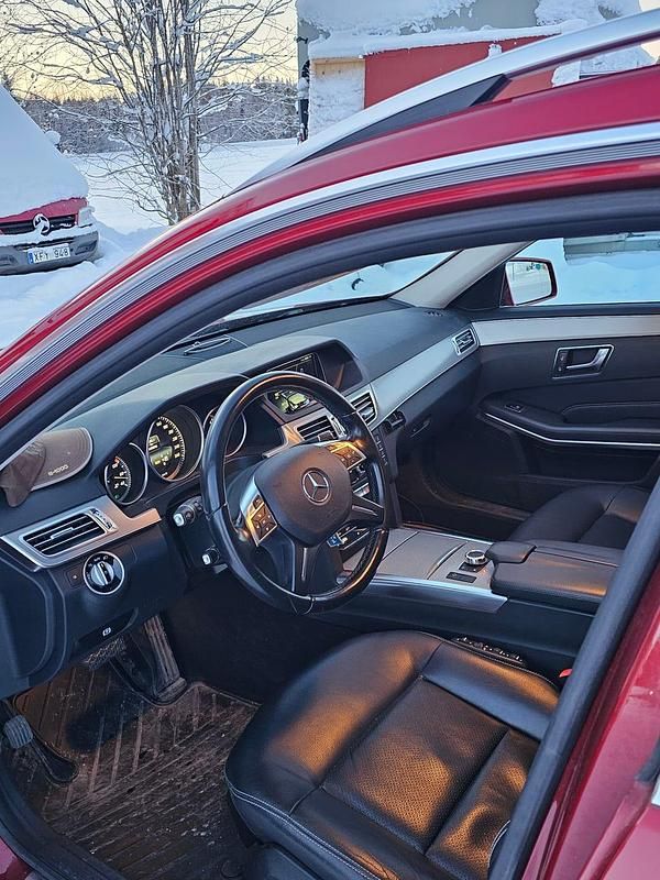 Begagnad Mercedes E220 170 HK (125 kW) 2016
