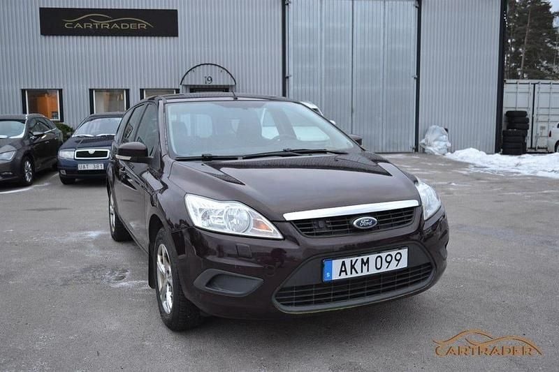 Röd Begagnad 2008 Ford Focus Titanium Kombi | 28 900 kr (Lite dyr) - Bild 1/4