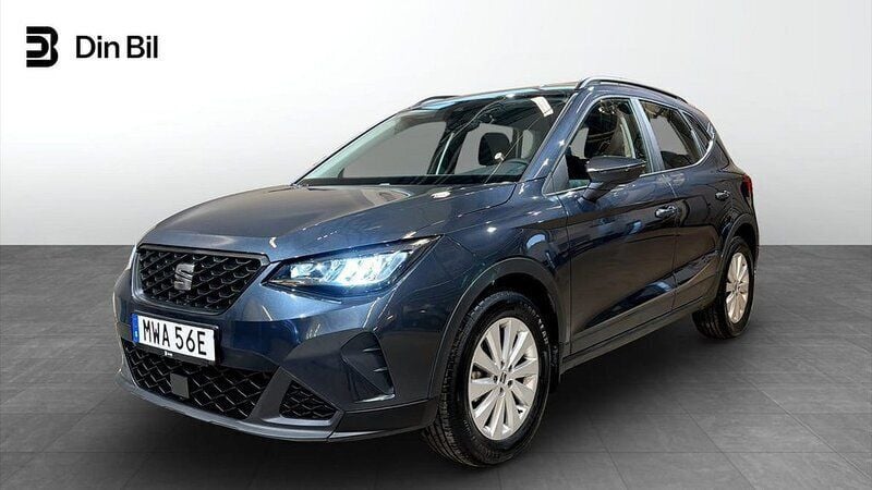 Grå (magnetic tech metallic) Begagnad 2024 Seat Arona Style SUV | 214 900 kr (Marknadspris) - Bild 1/4
