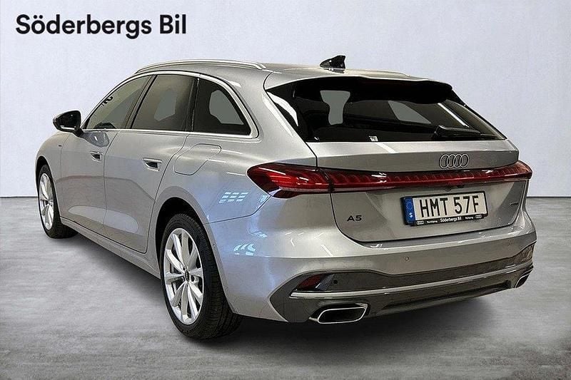 Svart (mytsvart metallic) Ny 2025 Audi A5 Proline Sportkupé | 606 000 kr - Bild 1/4