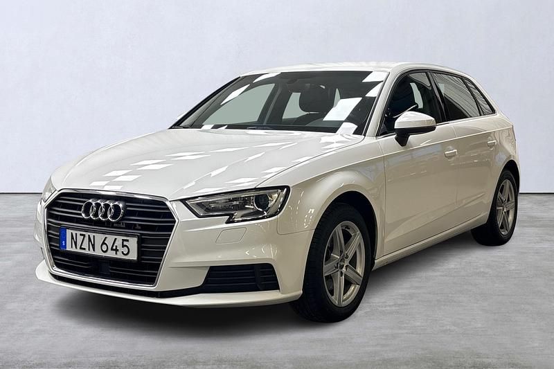 Vit Begagnad 2018 Audi A3 Proline Sedan | 155 000 kr - Bild 1/4