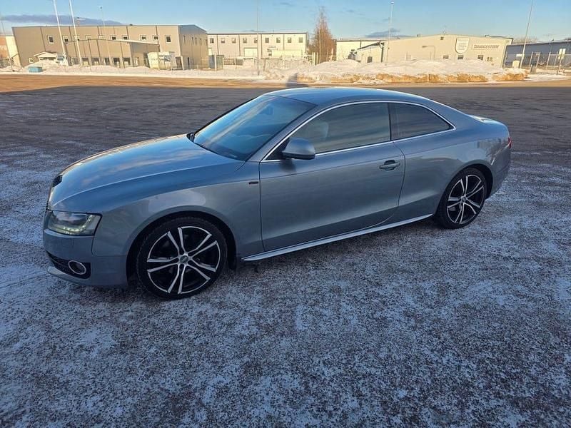 Begagnad Audi A5 S-Line 211 HK (155 kW) 2009 Sportkupé